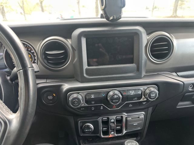 Used 2022 Jeep Wrangler Unlimited Sport image 15