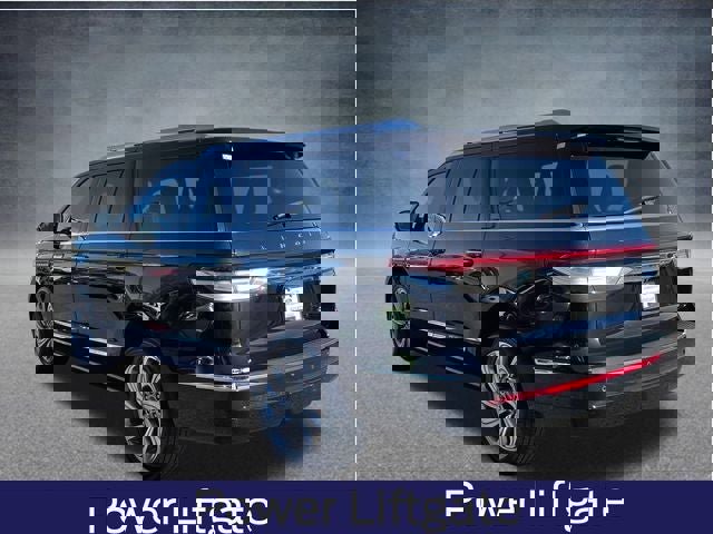 Used 2024 Lincoln Navigator L 4WD image 6