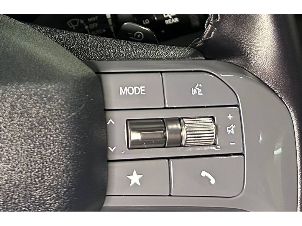 Used 2024 Kia EV9 Light Long Range RWD image 28