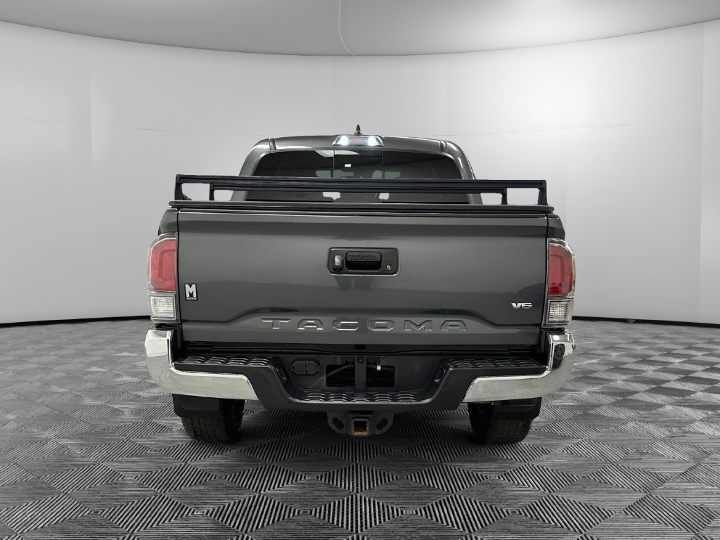 Used 2021 Toyota Tacoma TRD Off-Road AWD/4WD image 5
