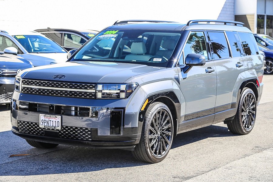 Used 2024 Hyundai Santa Fe Calligraphy image 3