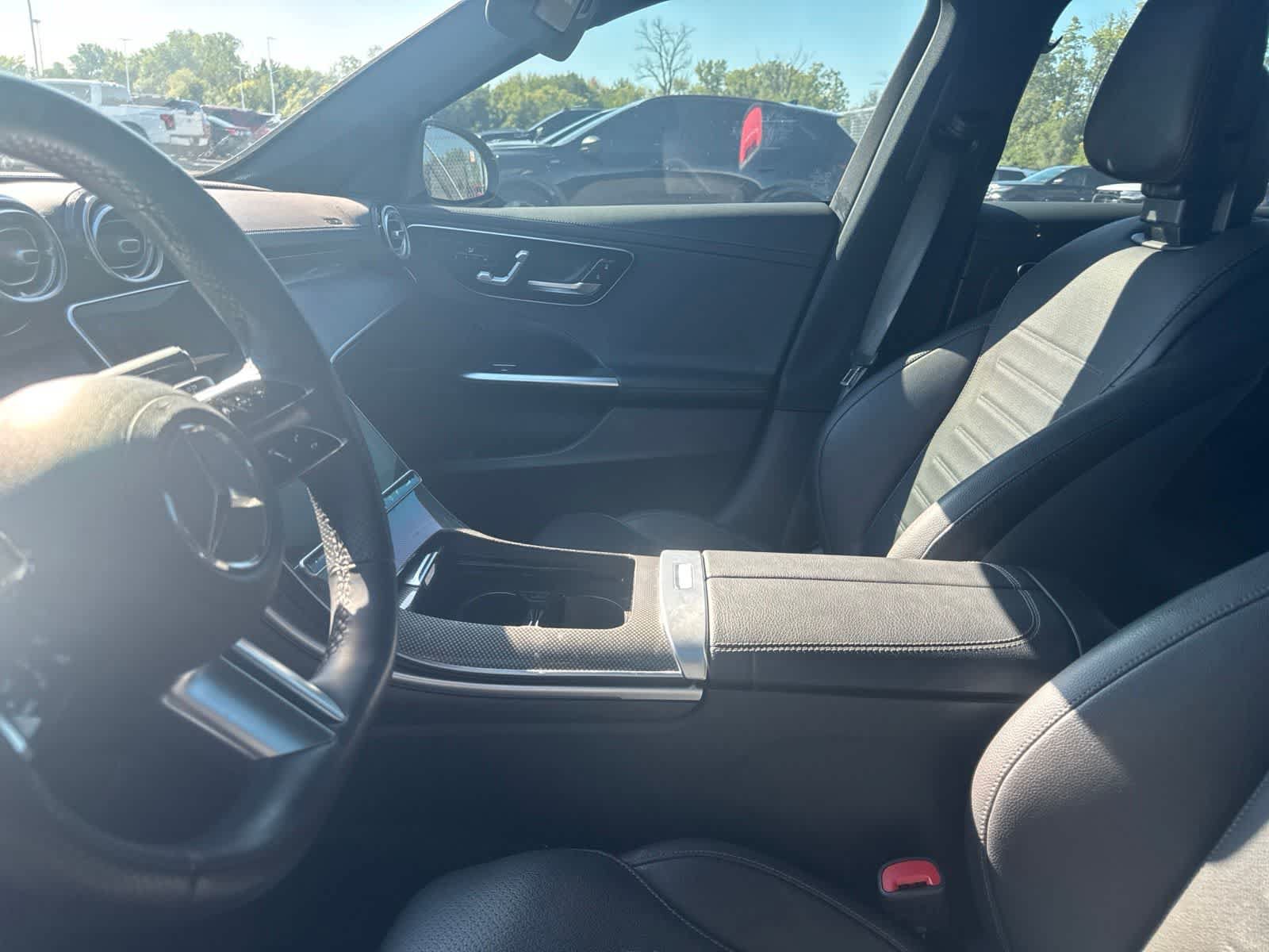 Used 2023 Mercedes-Benz C 300 Sedan image 31