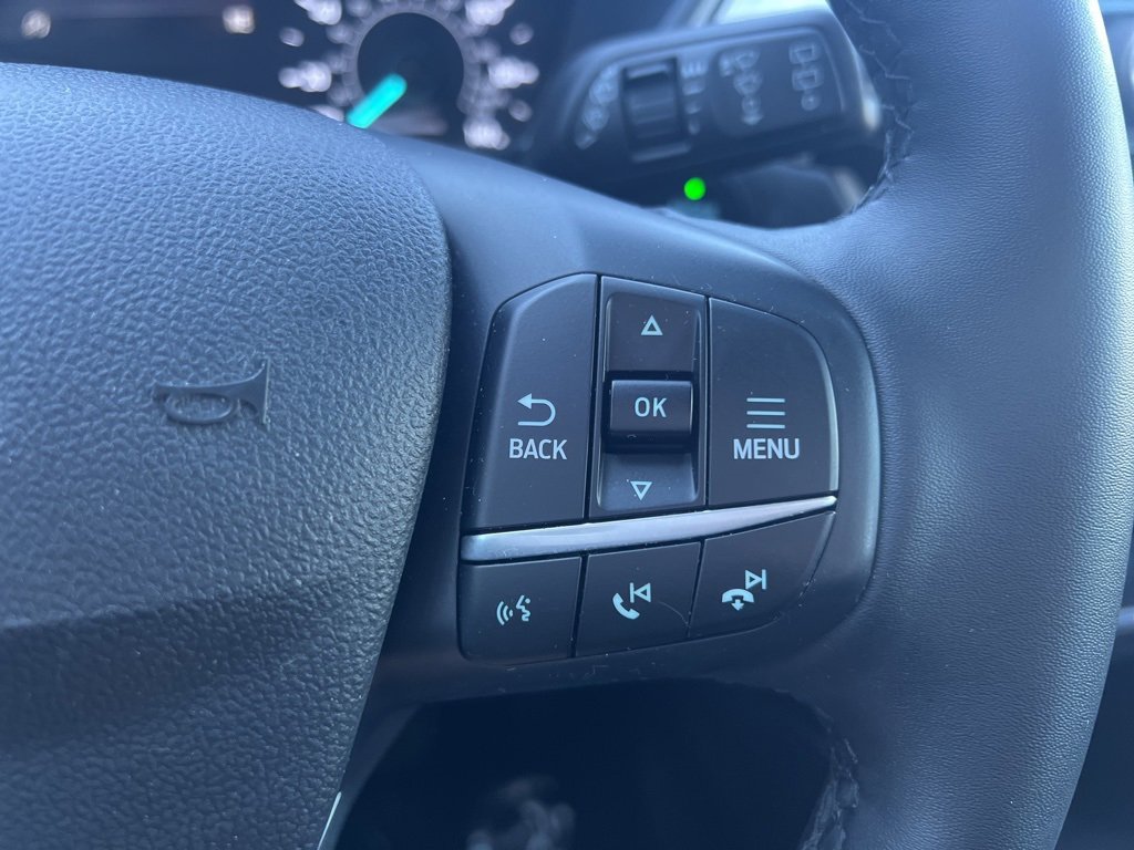 Used 2022 Ford Escape SE w/ SE Sport Appearance Package image 27