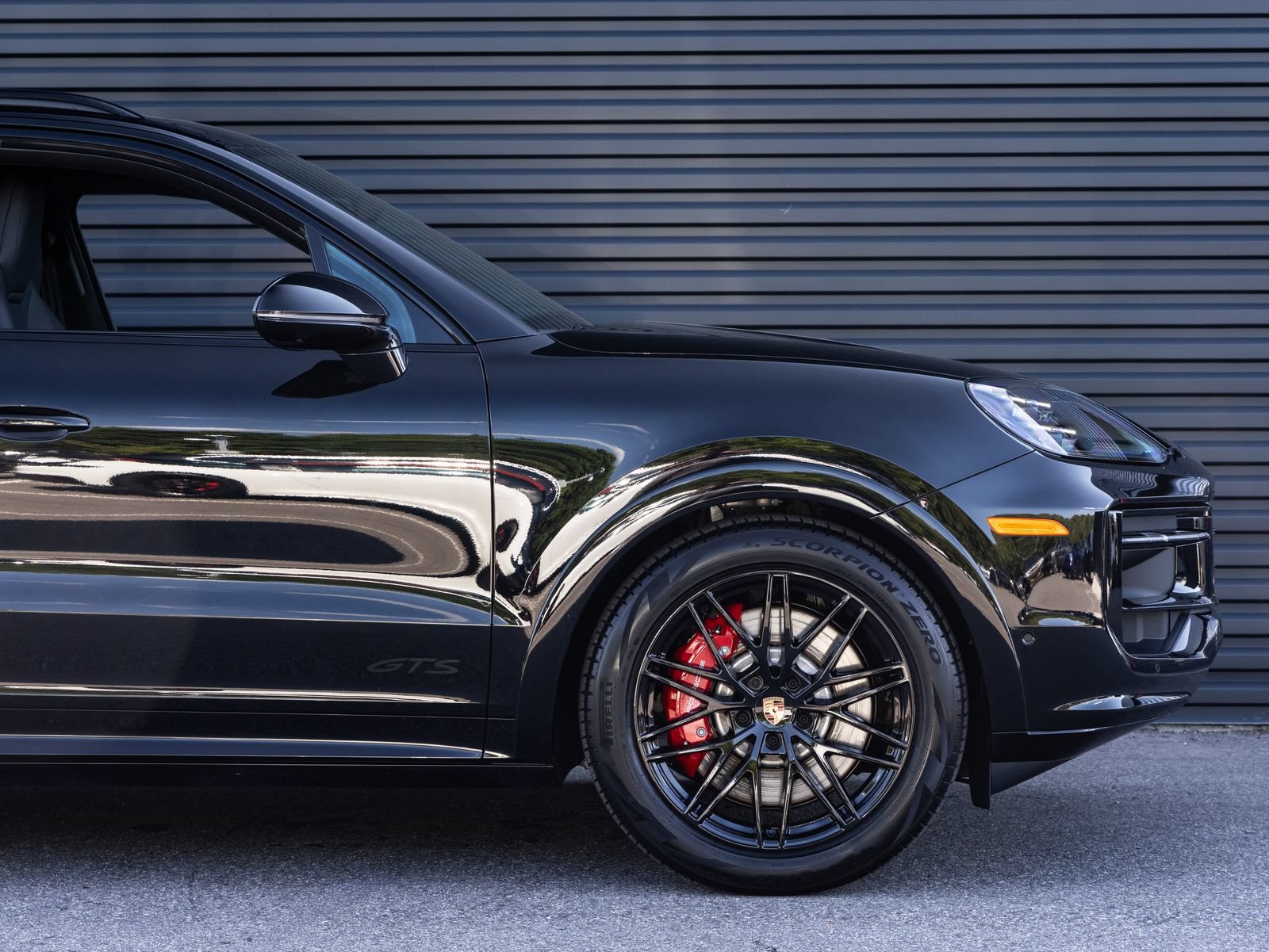 New 2026 Porsche Cayenne GTS AWD/4WD image 9