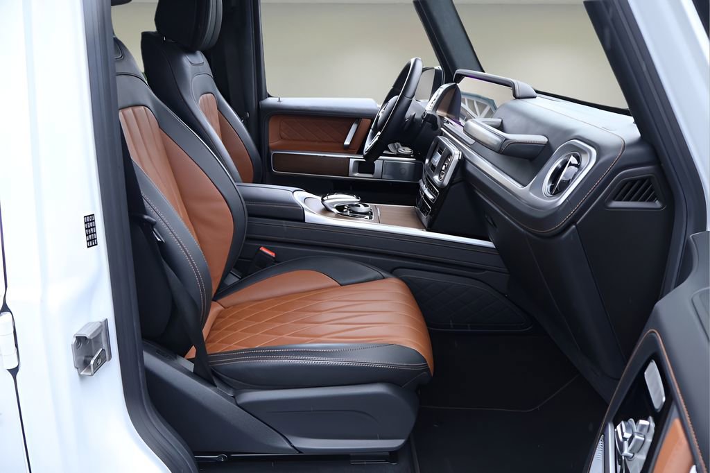 Used 2022 Mercedes-Benz G 550 image 18