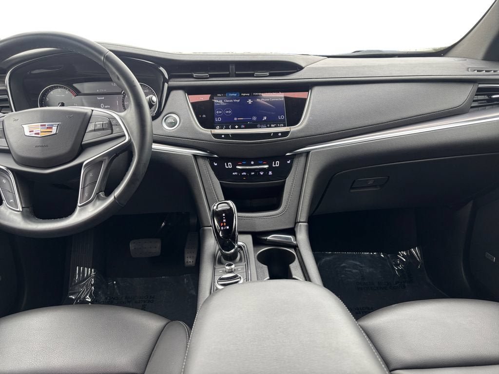 Certified 2024 Cadillac XT5 Luxury FWD image 15