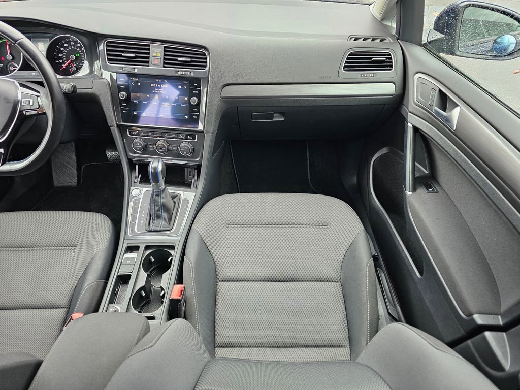 Used 2019 Volkswagen e-Golf SE w/ Driver Assistance Package image 14