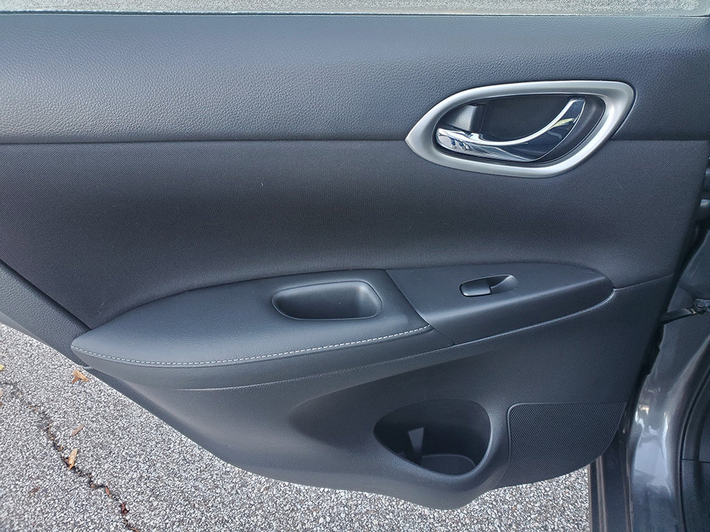 Used 2018 Nissan Sentra SV FWD image 13