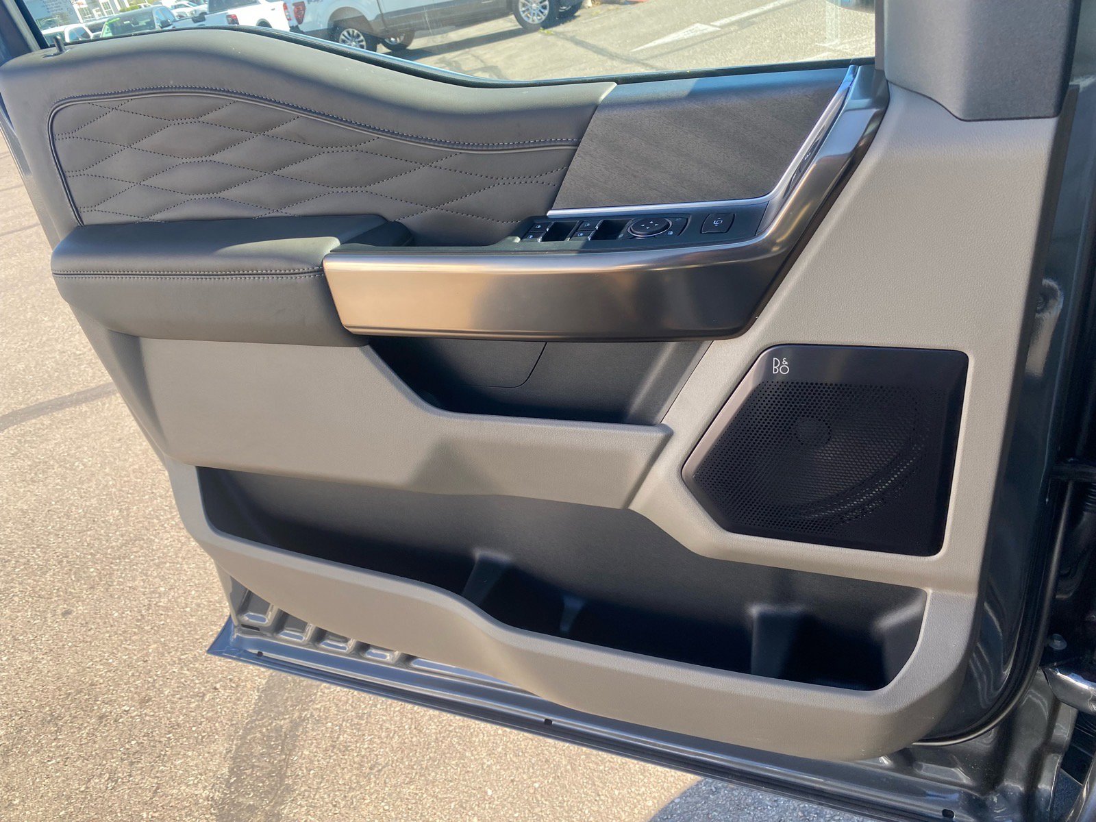 New 2026 Ford F250 Platinum w/ Platinum Plus Package image 37