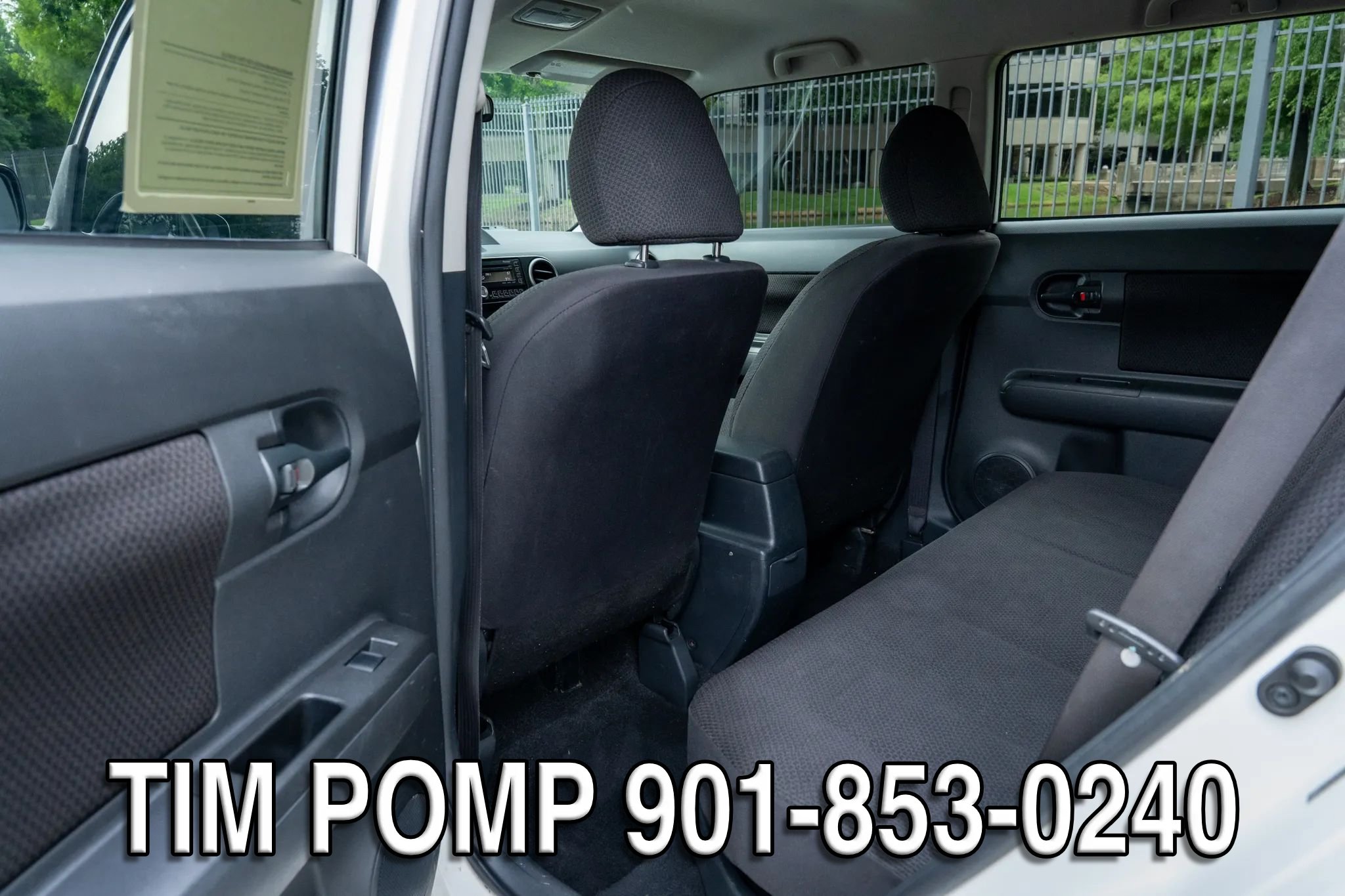 Used 2010 Scion xB FWD image 12