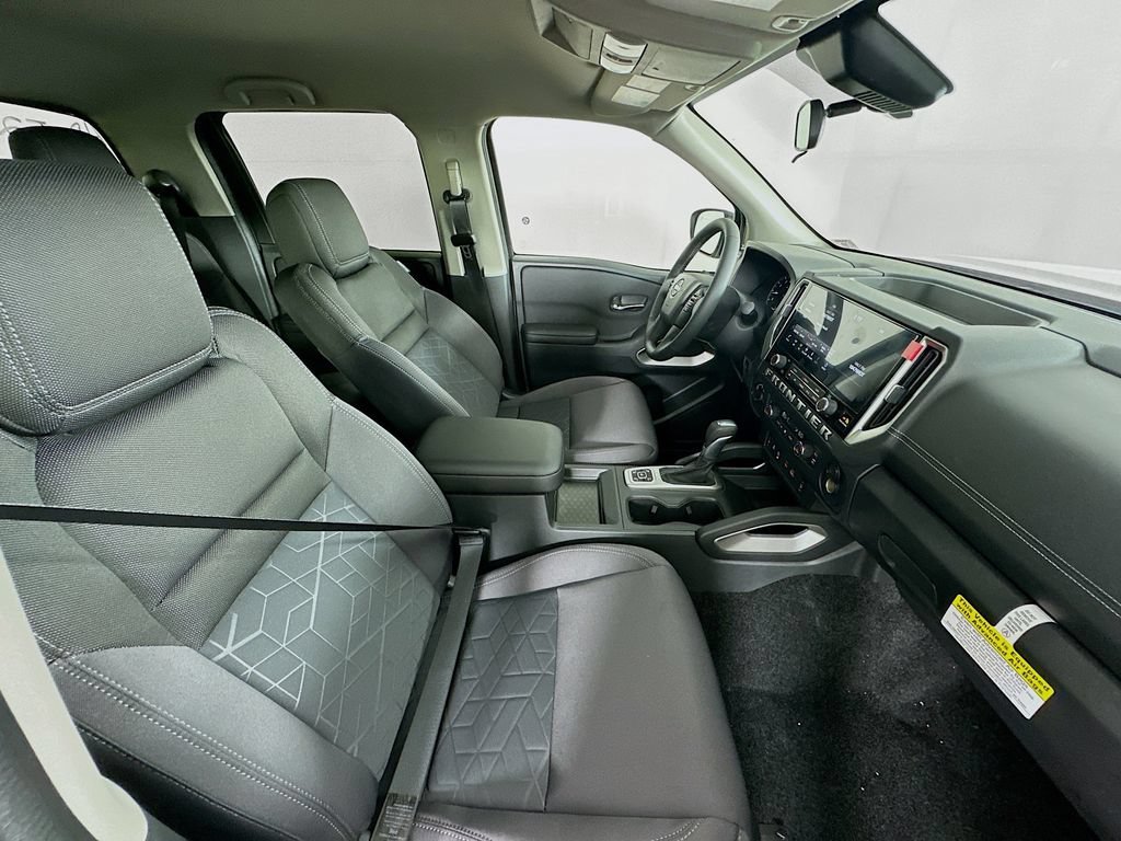 New 2026 Nissan Frontier SV w/ All-Weather Content Package AWD/4WD image 34
