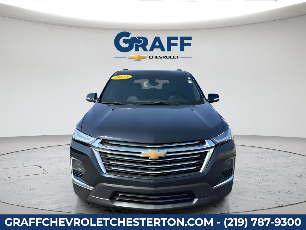 Used 2023 Chevrolet Traverse LT w/ Rear Camera Mirror Package AWD/4WD image 12