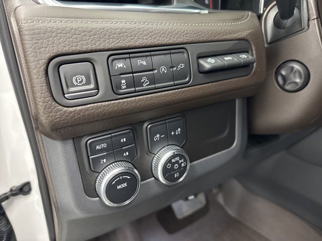 Used 2021 GMC Yukon Denali AWD/4WD image 13