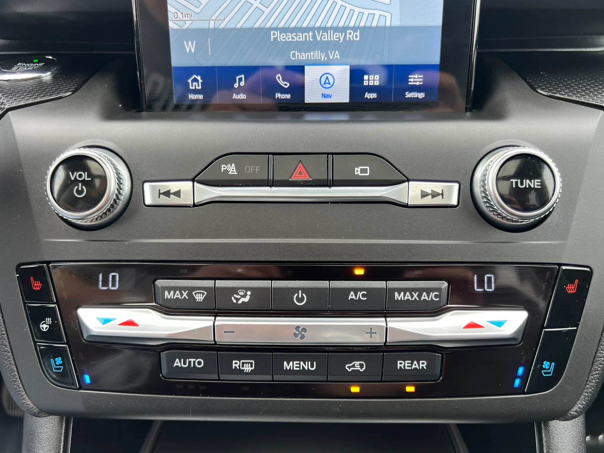 Used 2020 Ford Explorer ST w/ Premium Technology Package AWD/4WD image 29