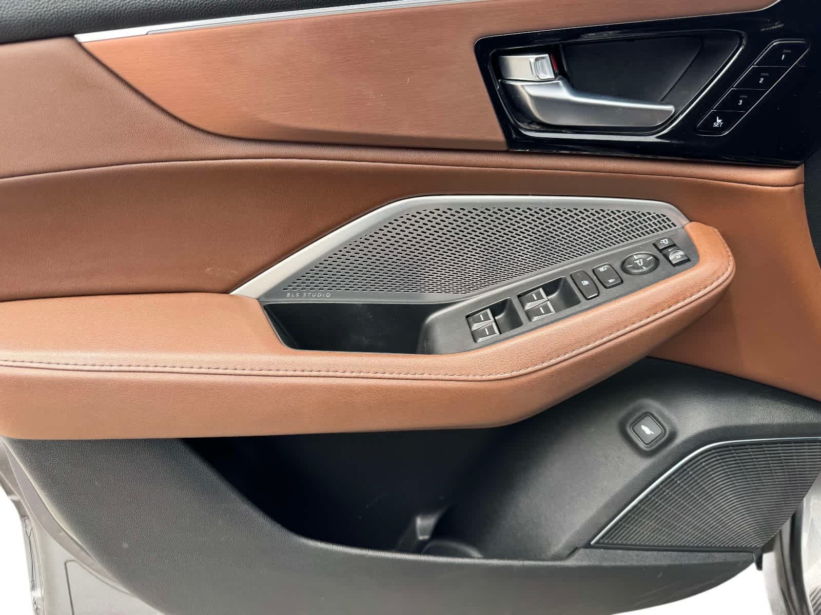 Certified 2022 Acura MDX SH-AWD w/ Technology Package image 16