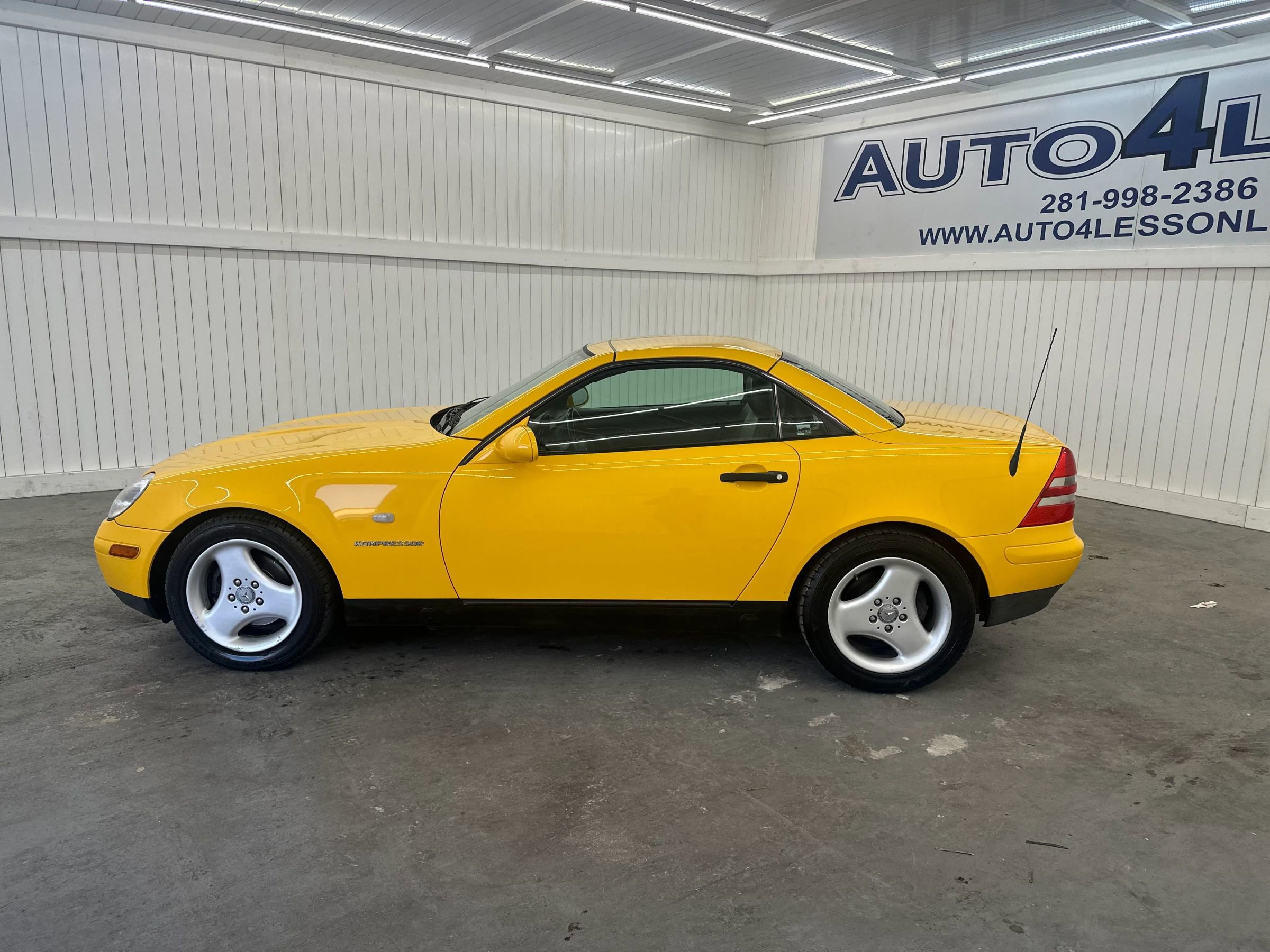 Used 1998 Mercedes-Benz SLK 230 image 8