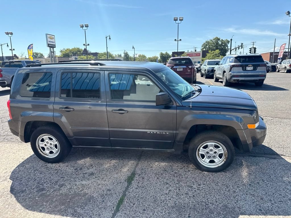 Used 2014 Jeep Patriot Sport w/ Power Value Group AWD/4WD image 8