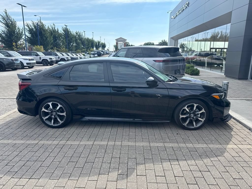 Used 2025 Honda Civic Sport image 4