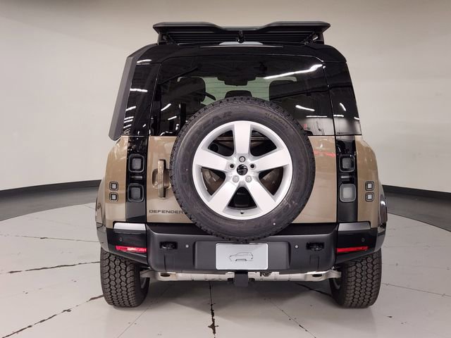 New 2026 Land Rover Defender 110 X-Dynamic SE image 10