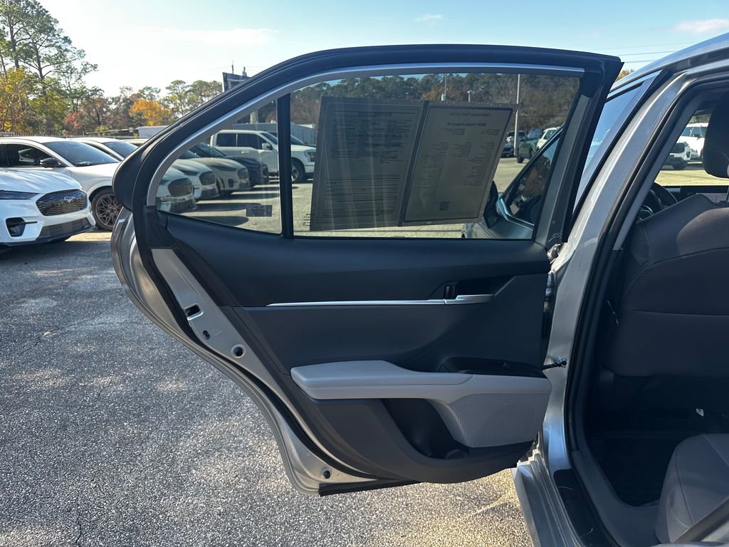 Used 2024 Toyota Camry LE image 25