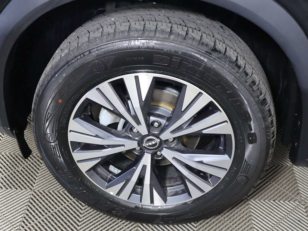 Used 2023 Nissan Rogue SV AWD/4WD image 15