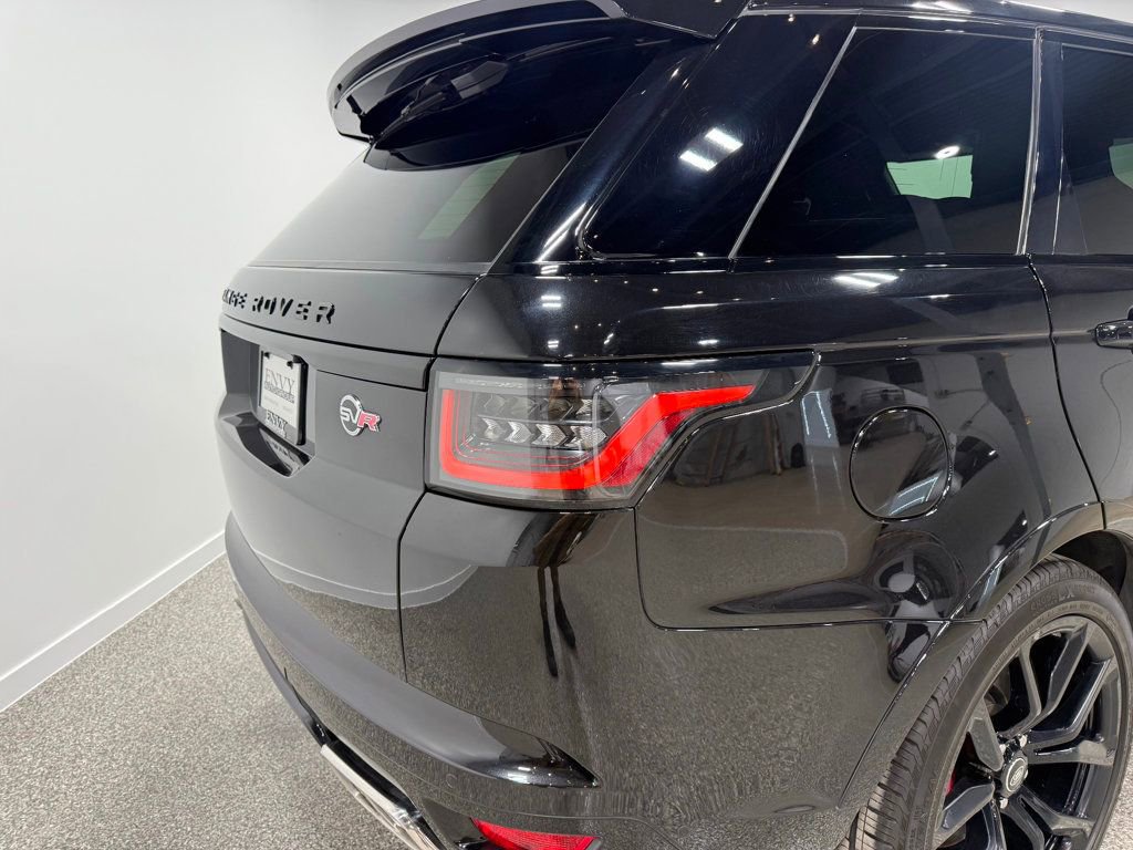 Used 2022 Land Rover Range Rover Sport SVR image 13
