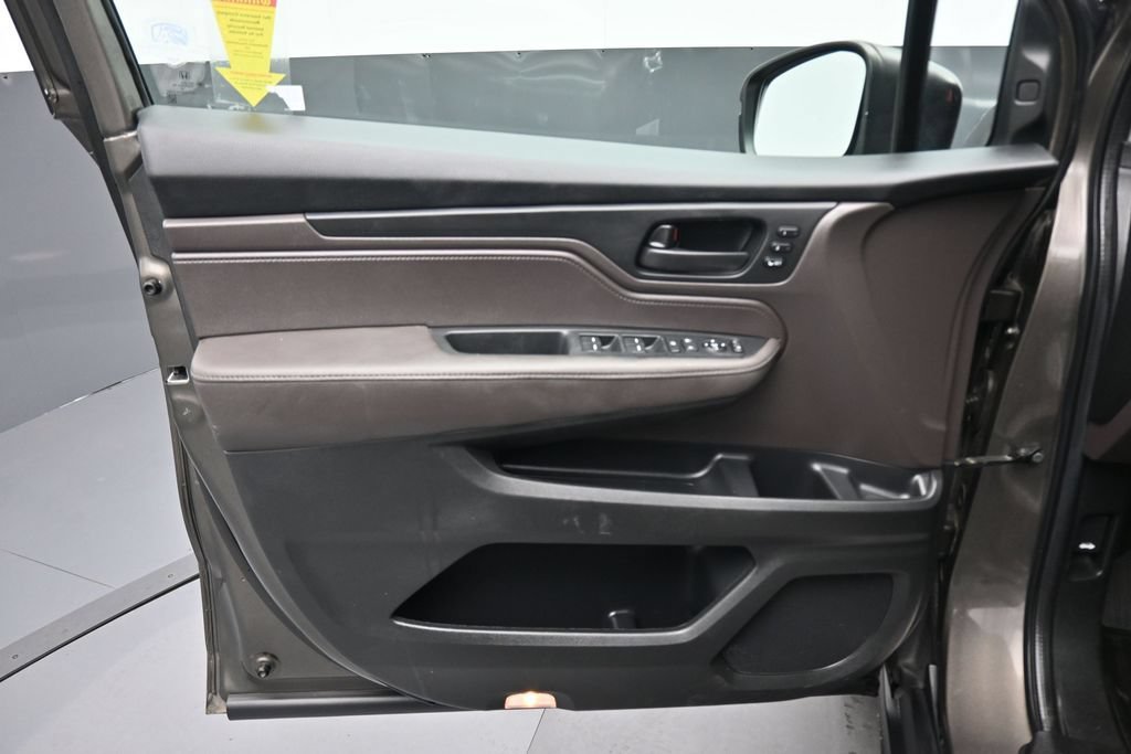 Used 2023 Honda Odyssey EX-L image 9