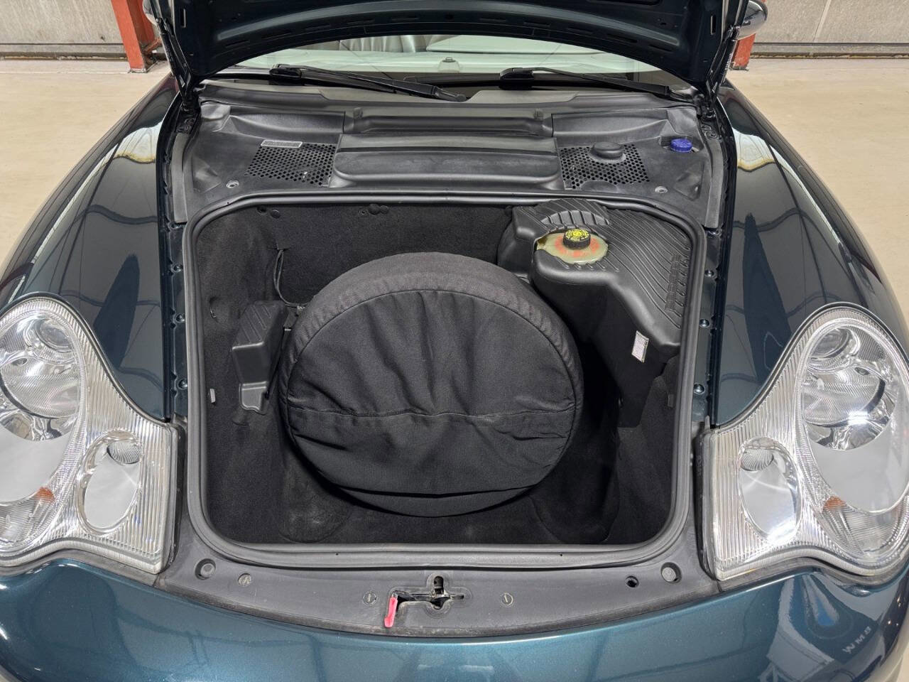 Used 2003 Porsche 911 Carrera image 38