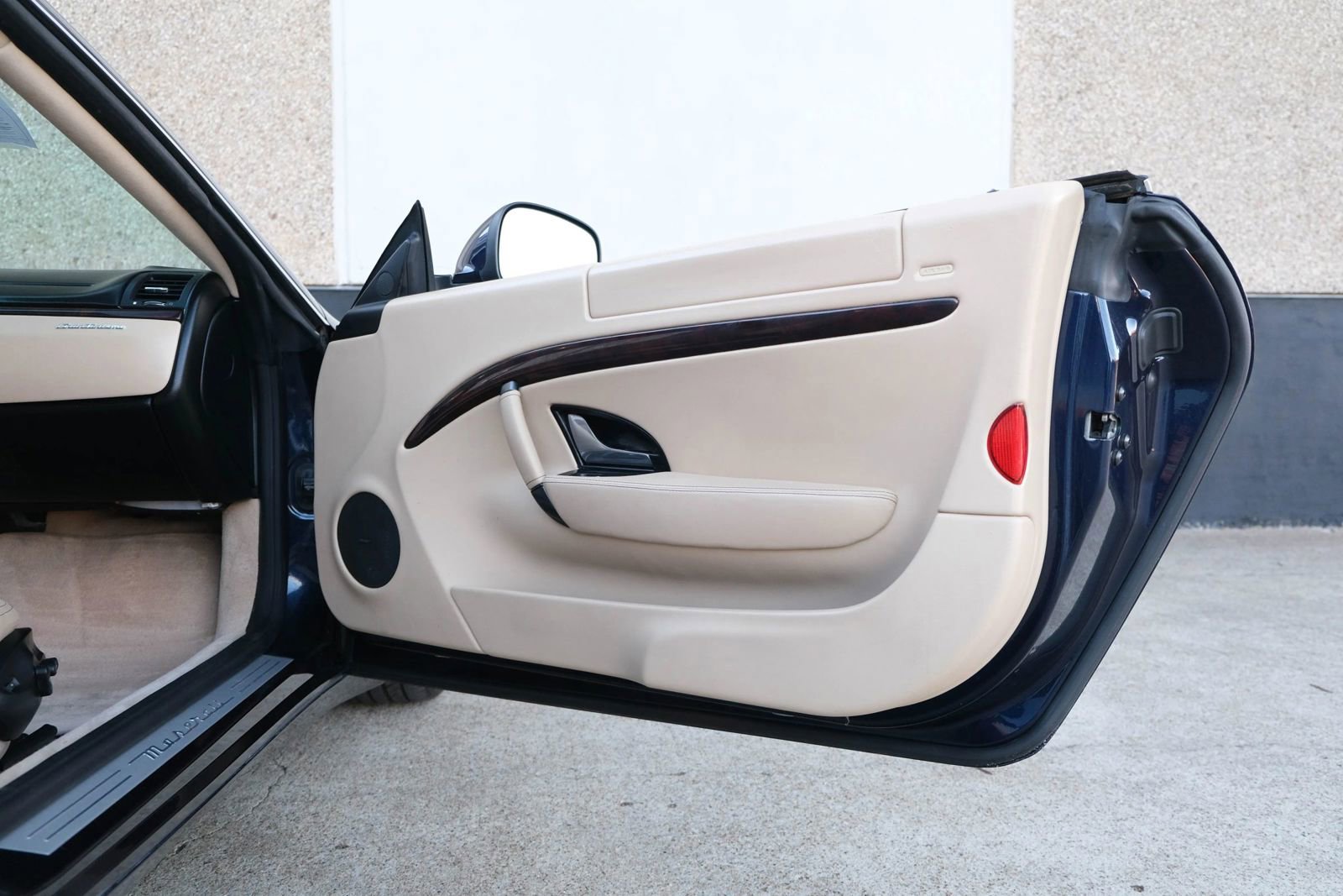 Used 2010 Maserati GranTurismo Coupe 2D image 24