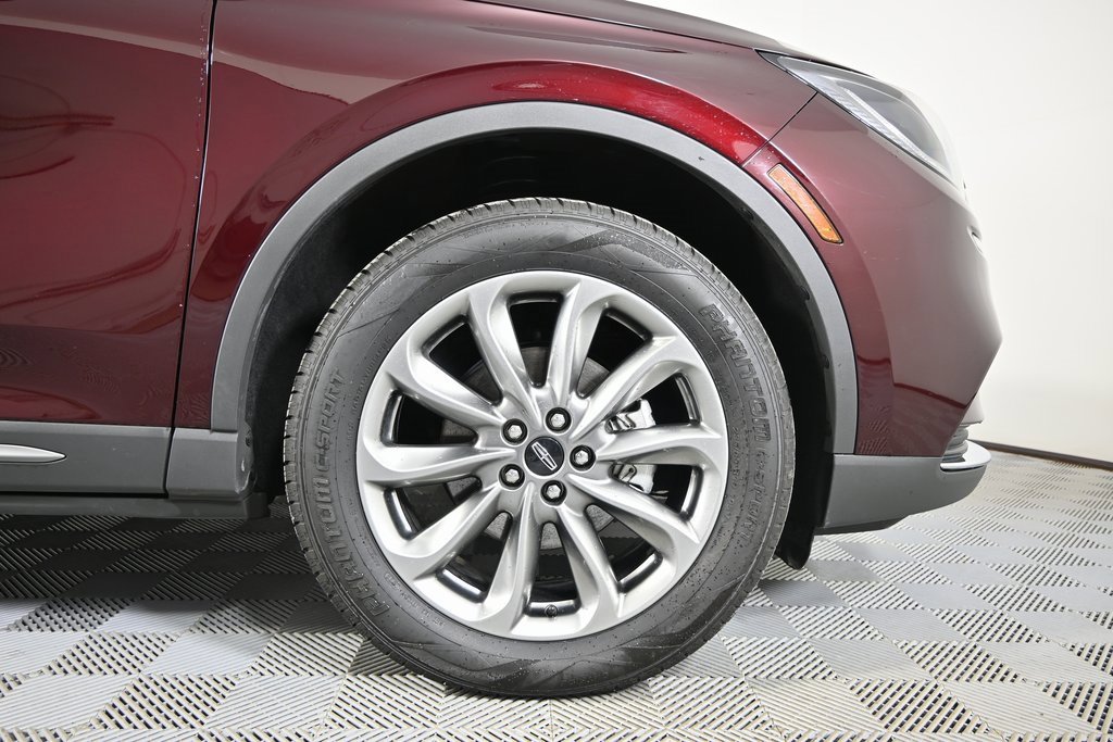 Used 2021 Lincoln Corsair AWD w/ Premium Package image 11