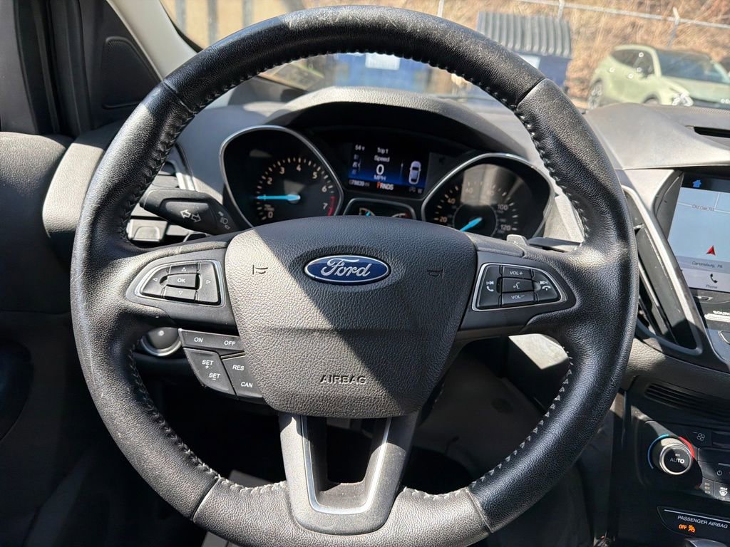 Used 2017 Ford Escape Titanium image 16