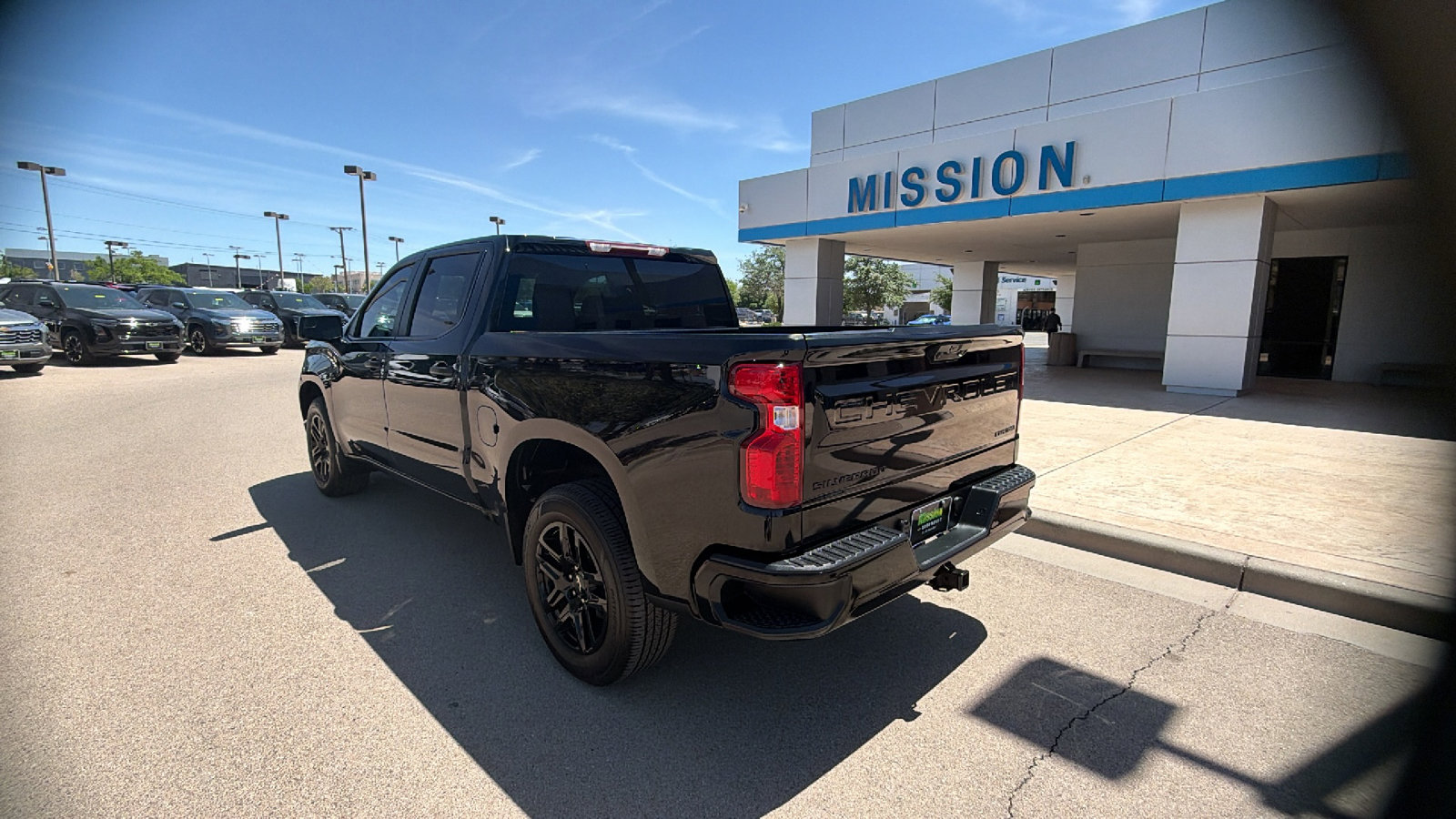Used 2023 Chevrolet Silverado 1500 Custom w/ LPO, Dark Essentials Package RWD image 3