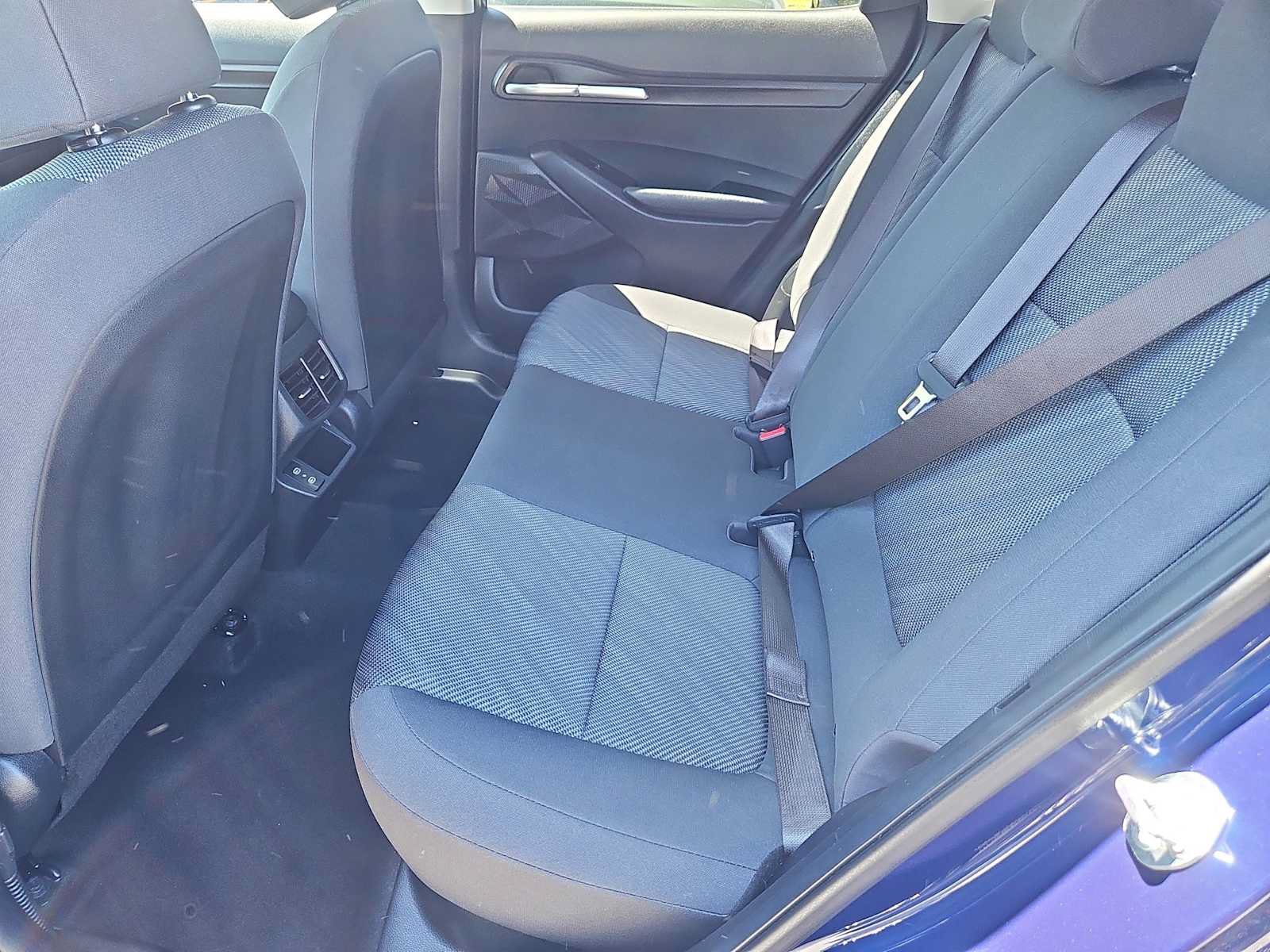 Used 2025 Kia Seltos LX AWD/4WD image 26