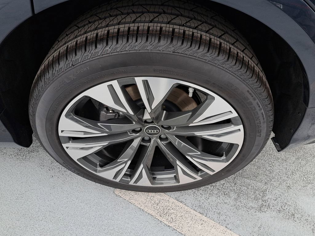 New 2026 Audi Q8 Premium Plus image 30