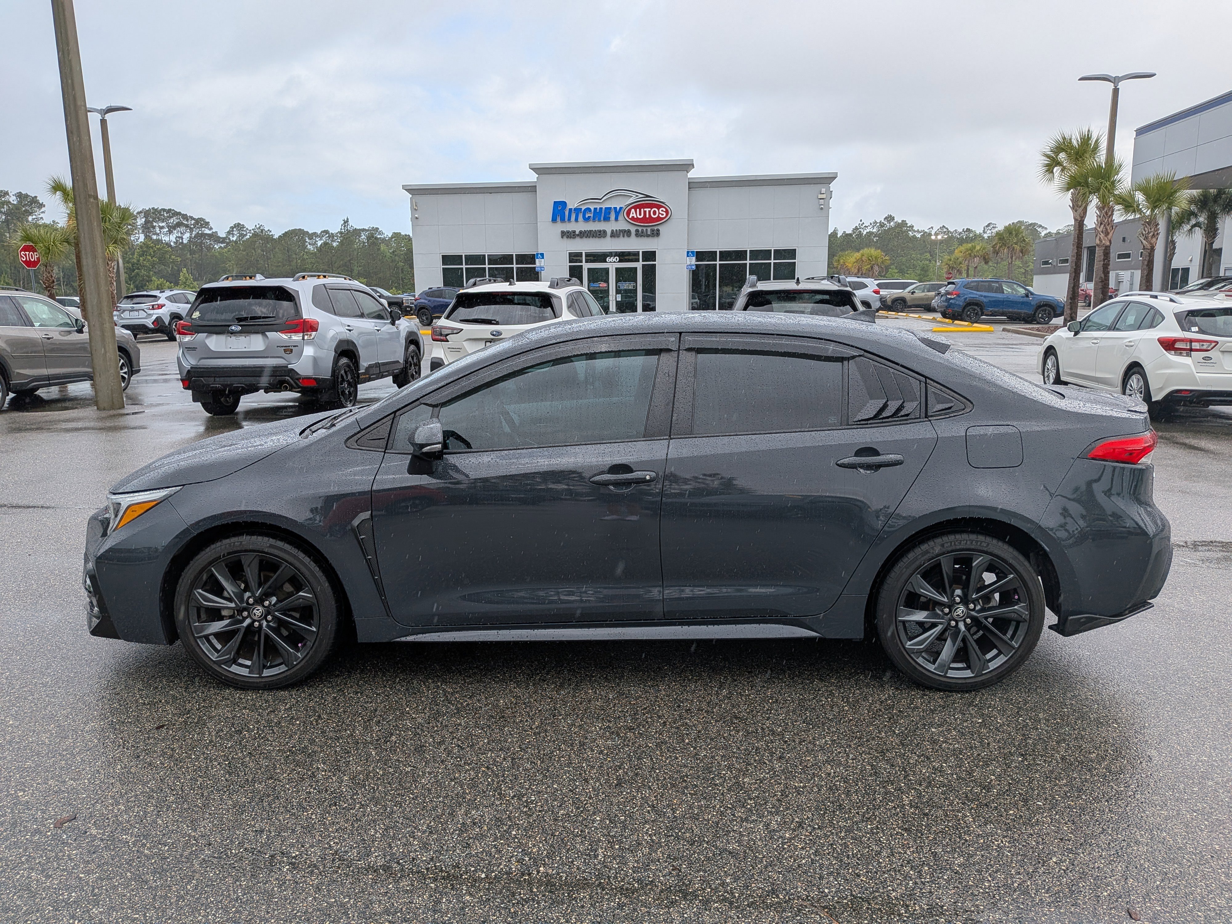 Used 2024 Toyota Corolla SE FWD image 7