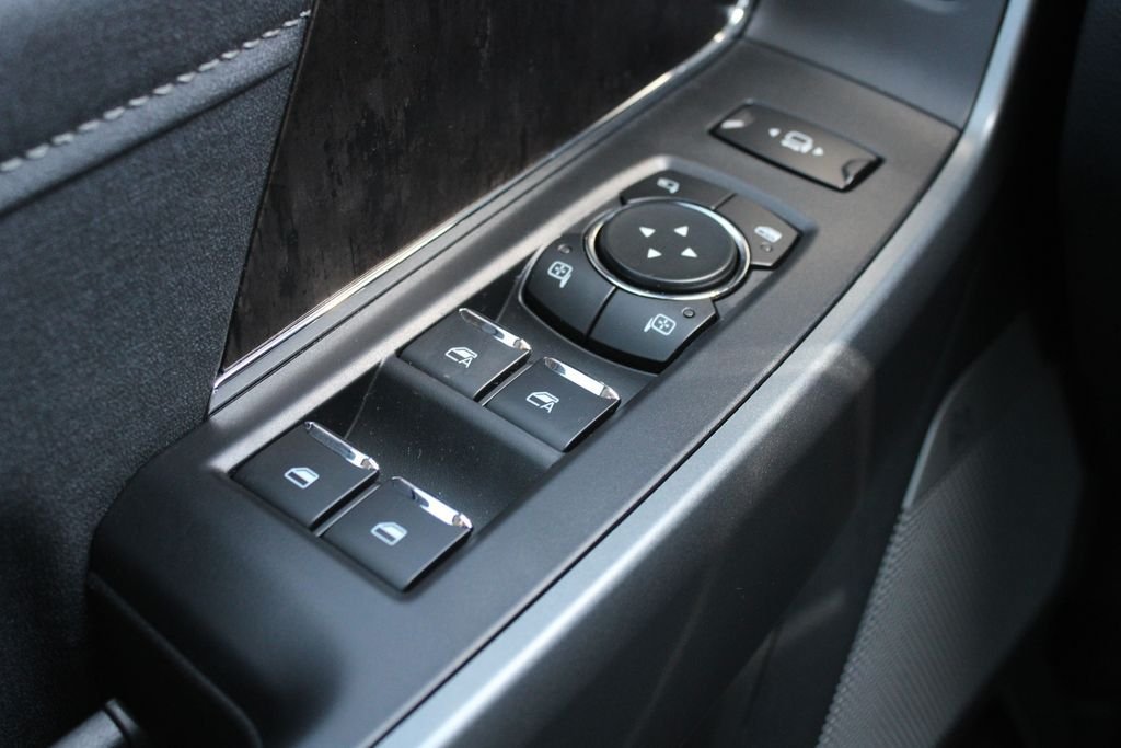 New 2026 Ford F250 Lariat w/ Black Appearance Package AWD/4WD image 7