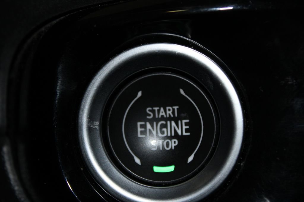 Used 2022 GMC Sierra 1500 SLT AWD/4WD image 30