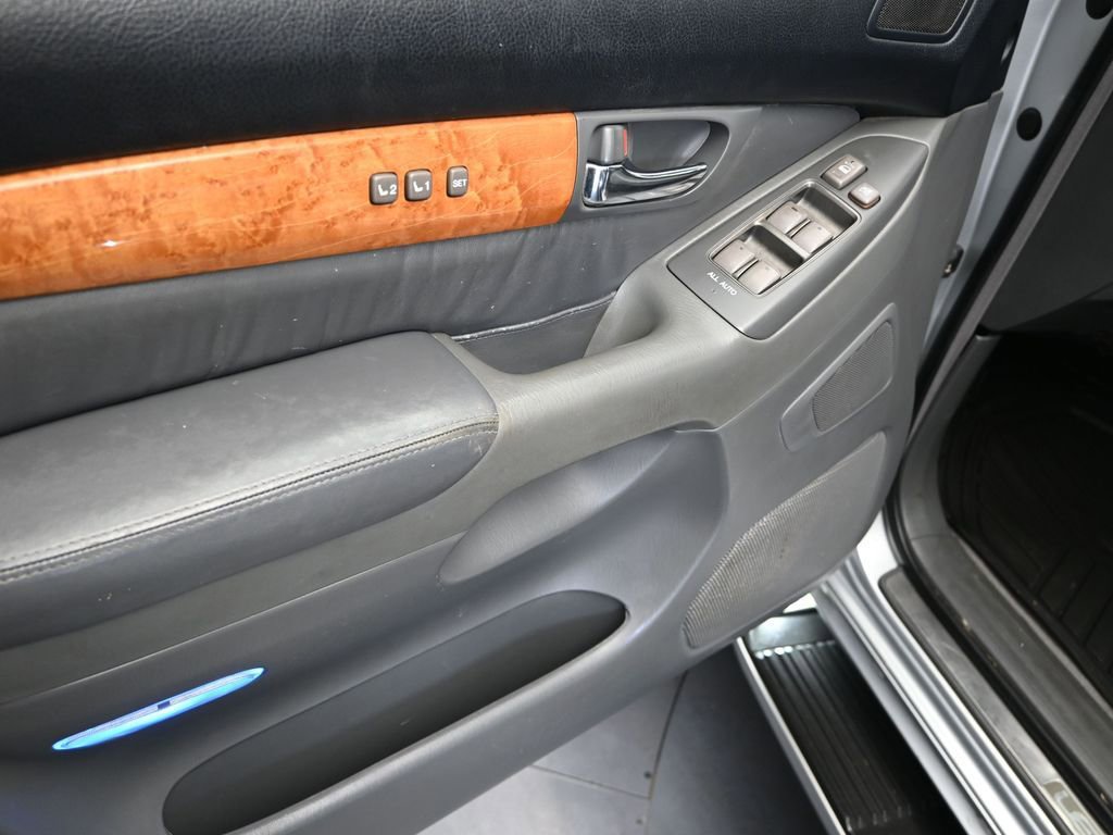 Used 2006 Lexus GX 470 image 11