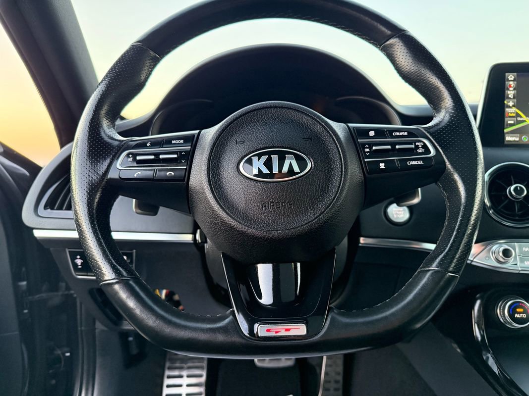 Used 2019 Kia Stinger GT2 image 11