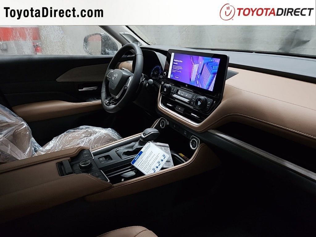 New 2026 Toyota Grand Highlander Platinum image 25