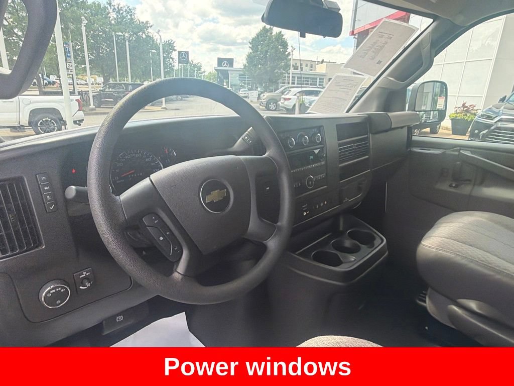 Used 2025 Chevrolet Express 3500 LT w/ LT Preferred Equipment Group RWD image 13