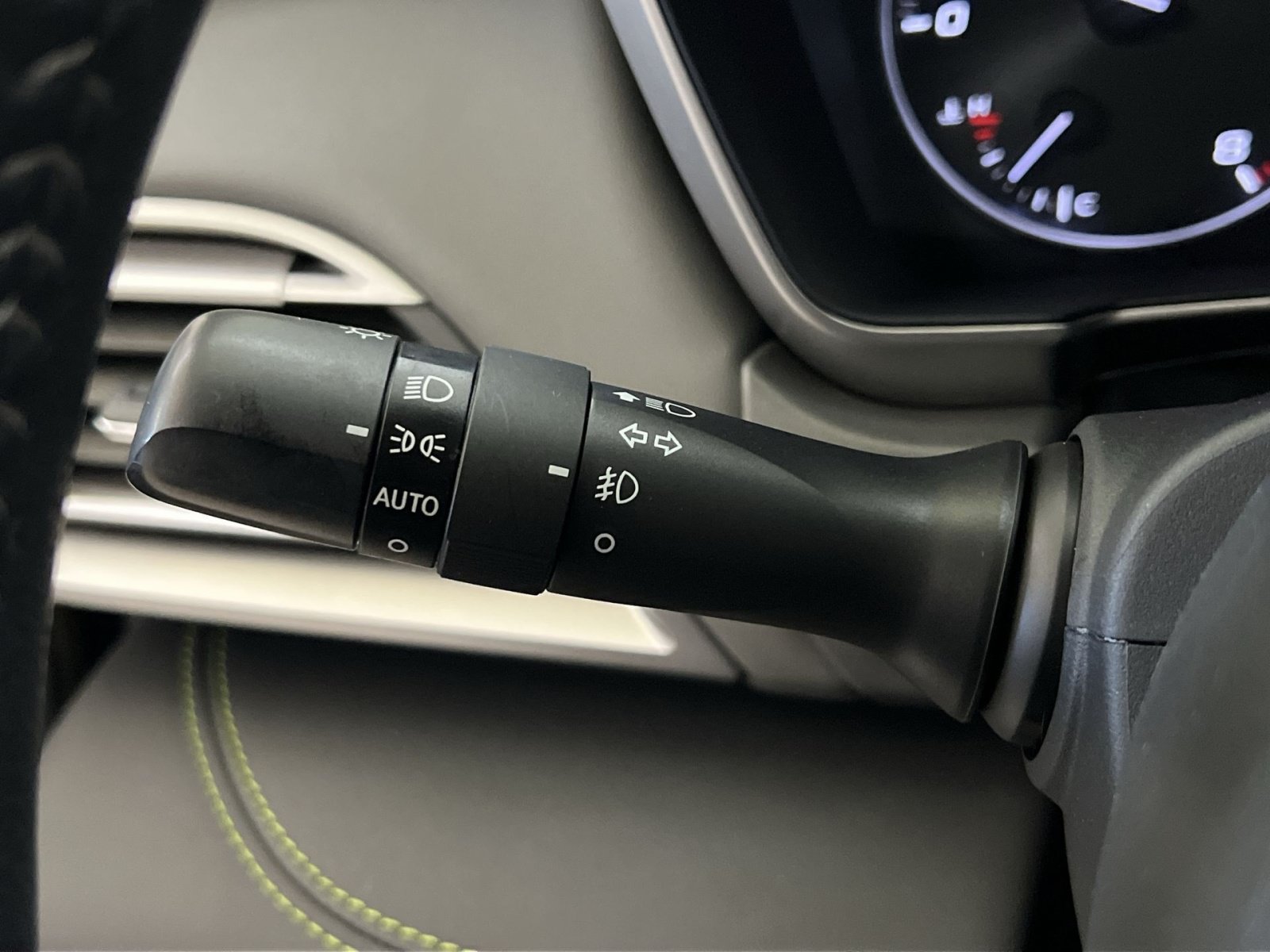 Used 2020 Subaru Outback Onyx Edition XT AWD/4WD image 36