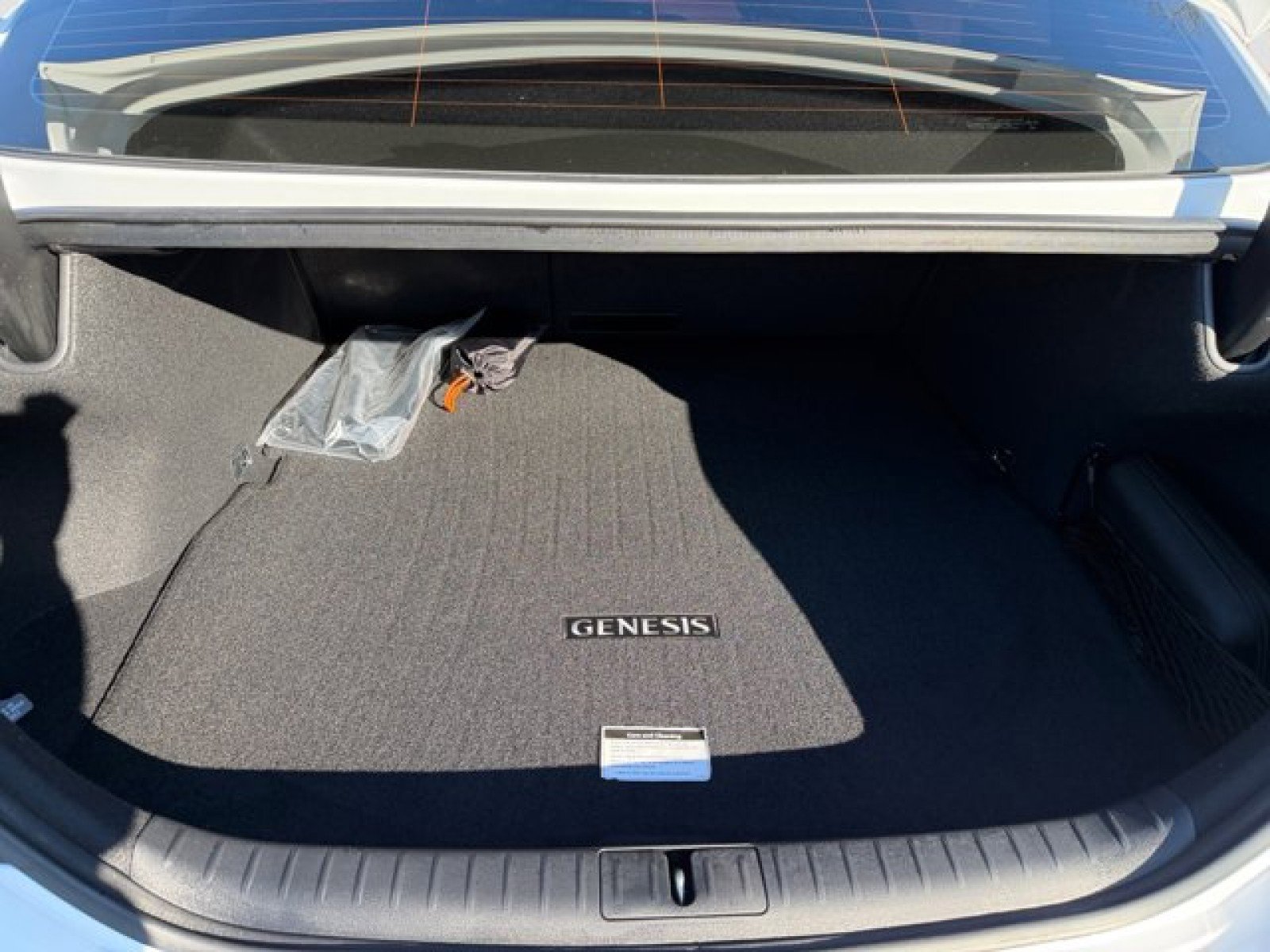 Used 2023 Genesis G70 3.3T w/ Sport Prestige Package image 19