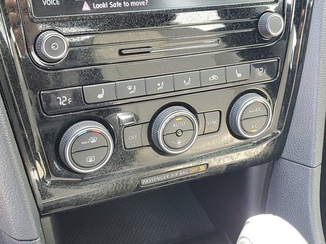 Used 2021 Volkswagen Passat 2.0T R-Line image 27