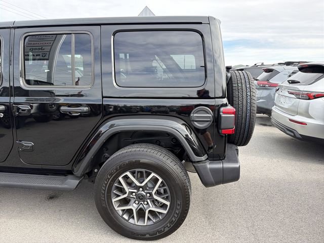 Used 2026 Jeep Wrangler Unlimited Sahara AWD/4WD image 9