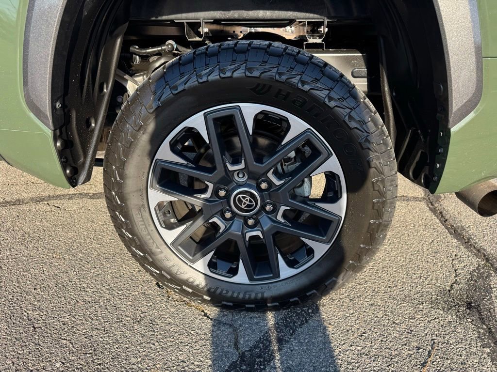 Used 2023 Toyota Tundra Limited image 45