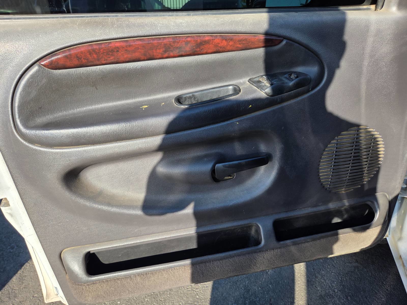 Used 2000 Dodge Ram 3500 Truck 2WD Quad Cab image 6