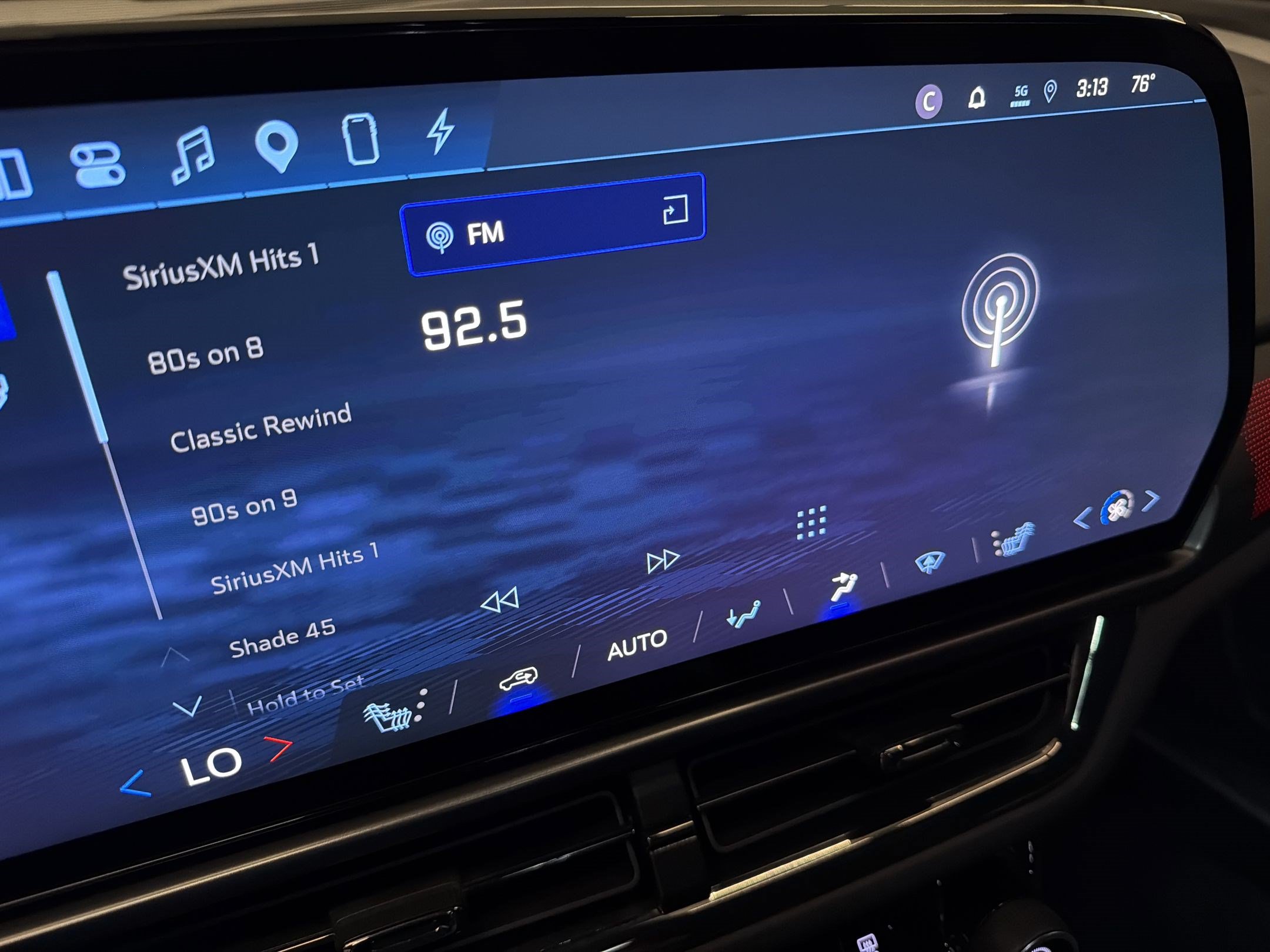 Used 2024 Chevrolet Equinox EV RS w/ LPO, All-Weather Mat Package FWD image 19