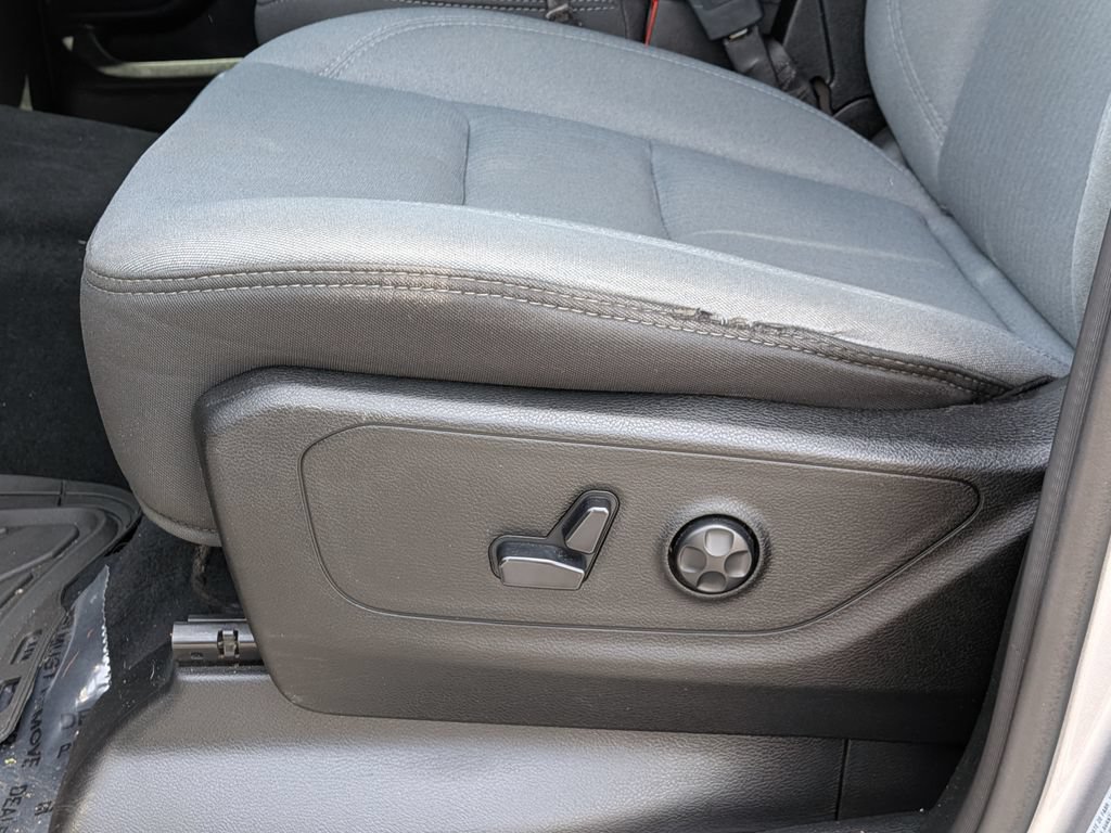 Used 2021 RAM 1500 Big Horn AWD/4WD image 14