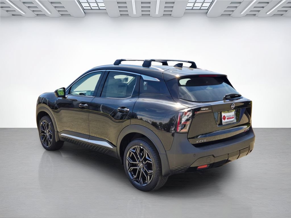 New 2026 Nissan Kicks SR AWD/4WD image 6